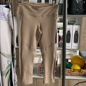 Alo yoga Capri leggings